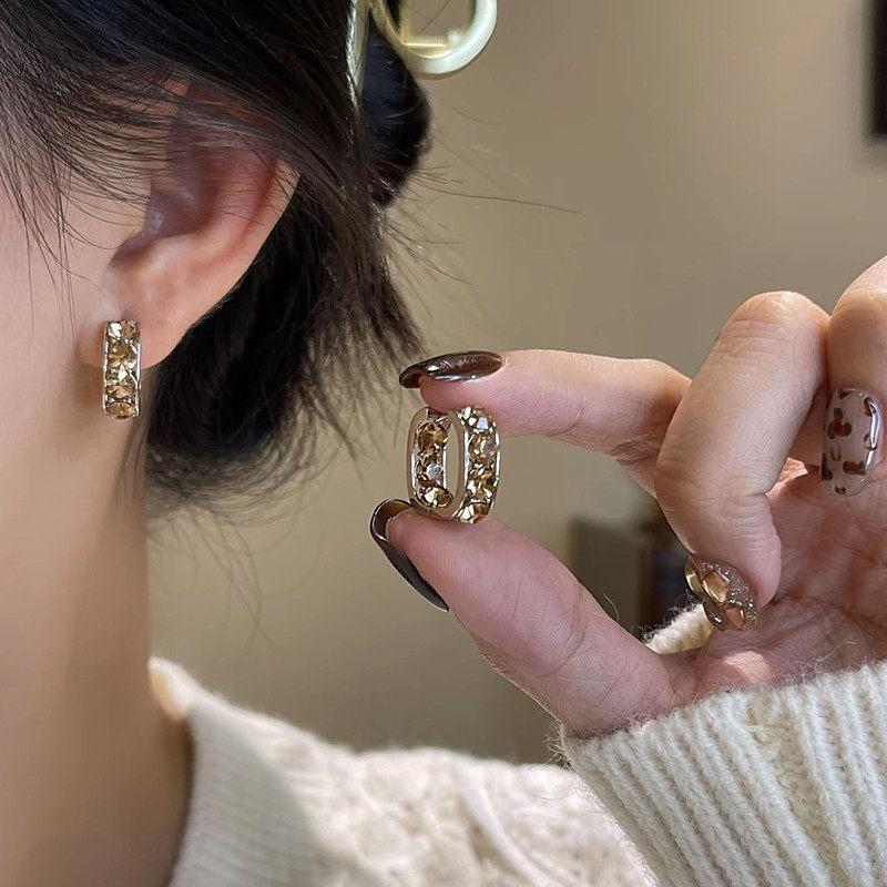 轻奢高级感咖色满钻方形耳扣女复古港风耳环时尚气质百搭超闪耳饰,饰品/流行首饰/时尚饰品新,耳环,淘宝优惠券,粉丝福利购,淘宝优惠卷