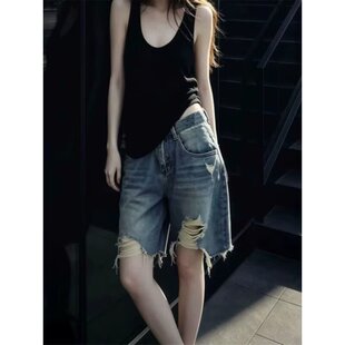美式破洞蓝色牛仔短裤女2026夏季新款大码直筒毛边五分休闲中裤