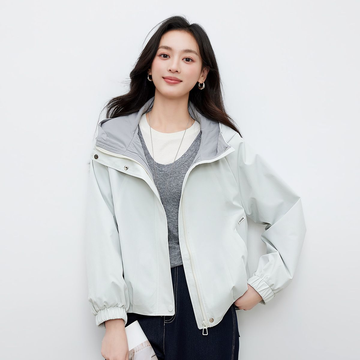 茵曼2026春季新款登山服双门襟工装风连帽外套女潮流时尚上衣