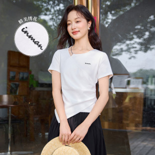 茵曼2025夏季 T恤女设计感不规则上衣黑白色 新款 收腰显瘦正肩短袖