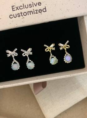 清冷海蓝清爽度假风蝴蝶结耳钉女时尚百搭圆珠轻奢小众高级感耳饰