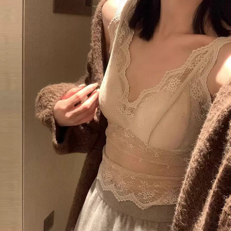 蕾丝叠穿!内搭小宝贝女2026带胸垫内衣文胸吊带打底长款性感外穿