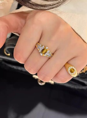 2025新款中古微镶间钻虎眼石戒指女轻奢美拉德风金色拉丝尾戒指环