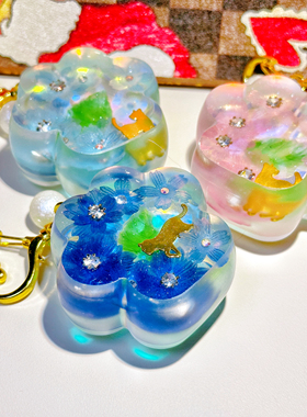 滴胶手作创意梦幻炫彩花朵钥匙扣亚克力水晶猫咪挂件包包装饰