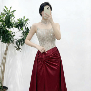 红色抹胸重工晚礼服女2026新款高端轻奢小众年会鱼尾敬酒服高级感