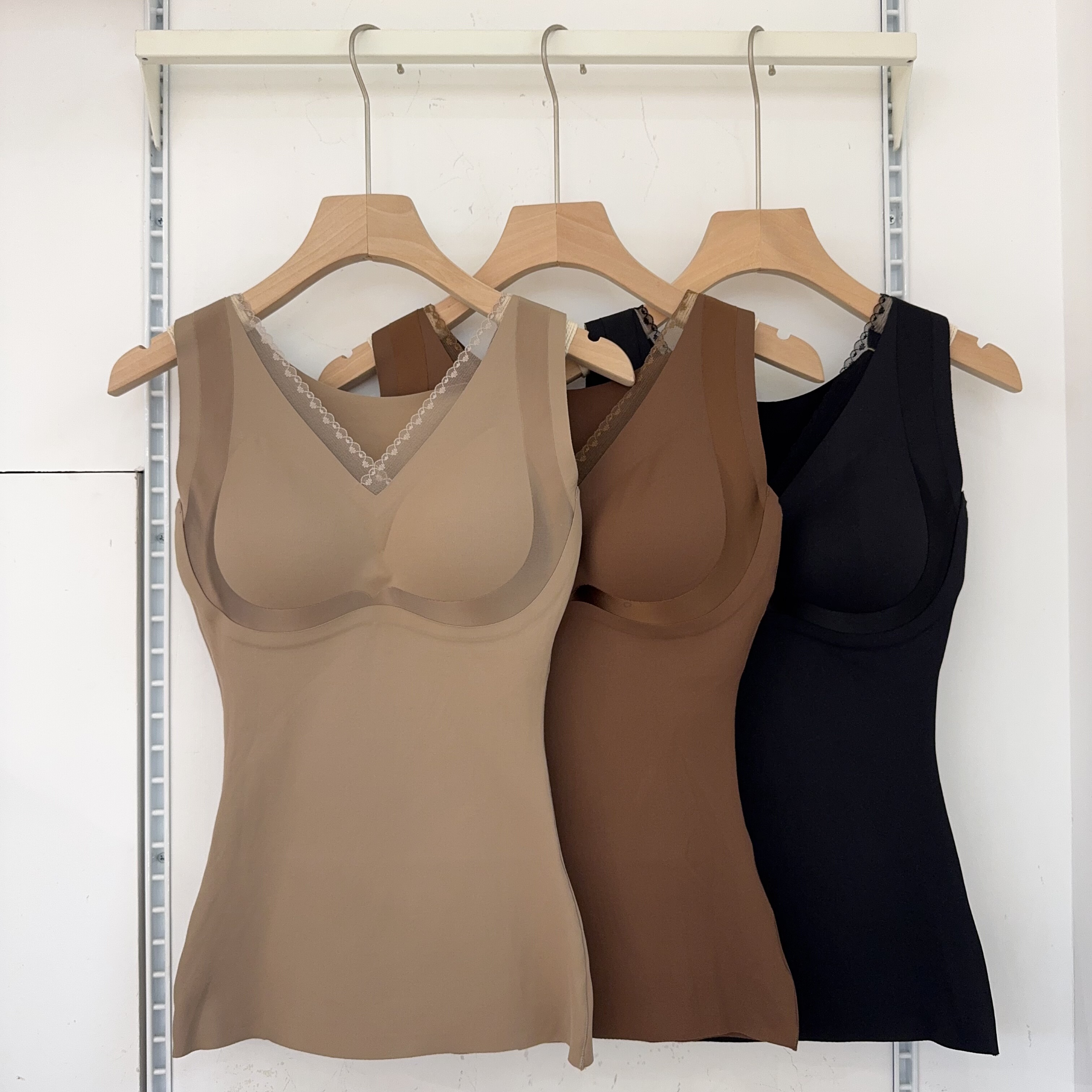 2025秋冬新款磨毛塑身衣收腰修身保暖背心带胸垫加厚发热打底内衣