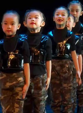 儿童迷彩服舞蹈服兵娃娃