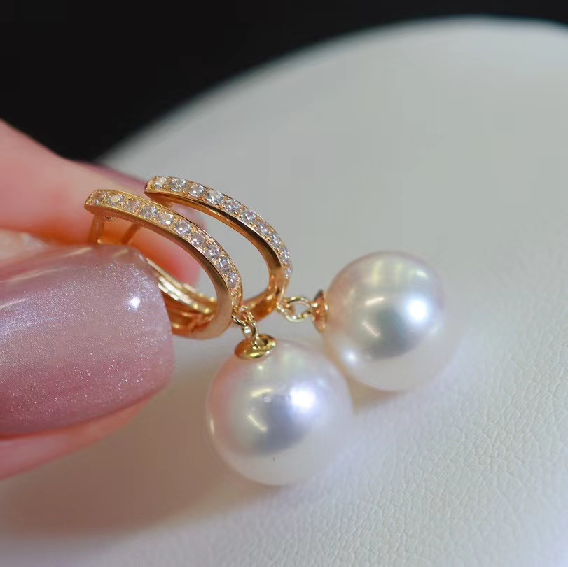 18K金镶嵌锆石经典不过时耳环