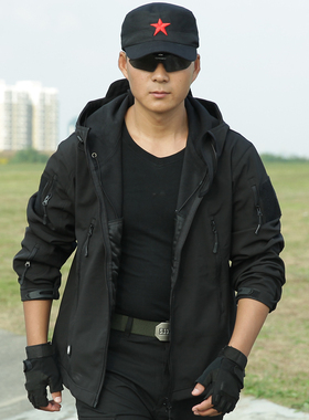 盾郎户外新款鲨鱼皮软壳冲锋衣单层防风防水黑灰色登山服钓鱼外套