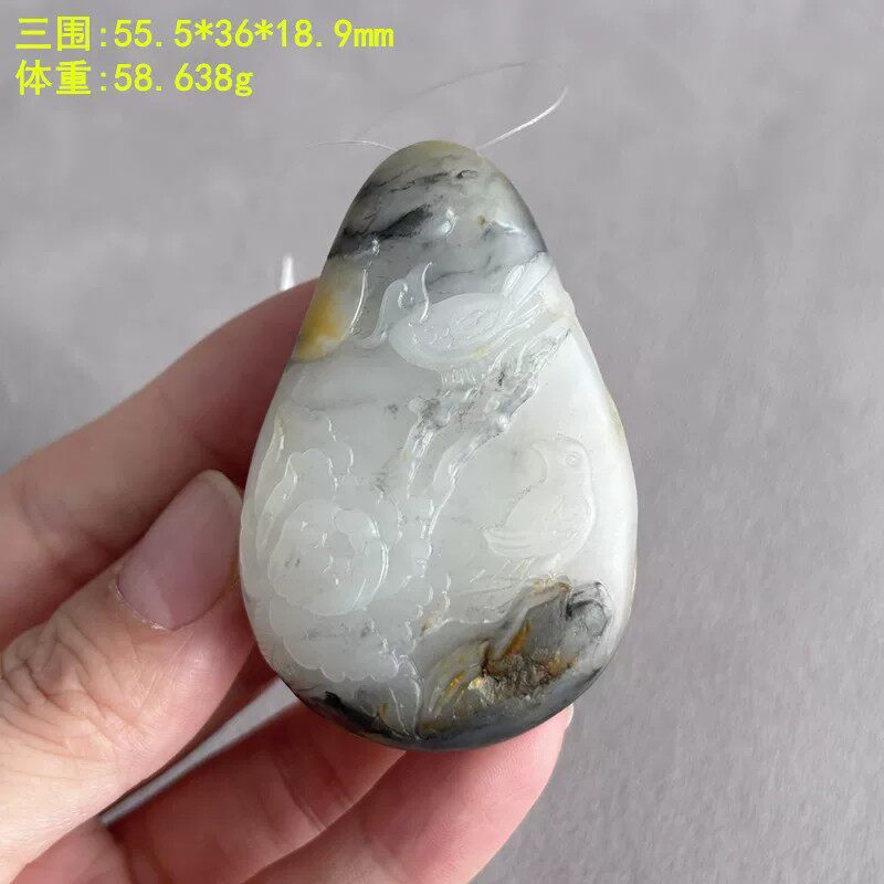 稀有三色青花籽料花开富贵挂件