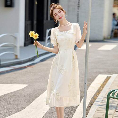 新短中式国风袖连衣裙女新LB2806-0款方夏款小个子刺中绣领长裙
