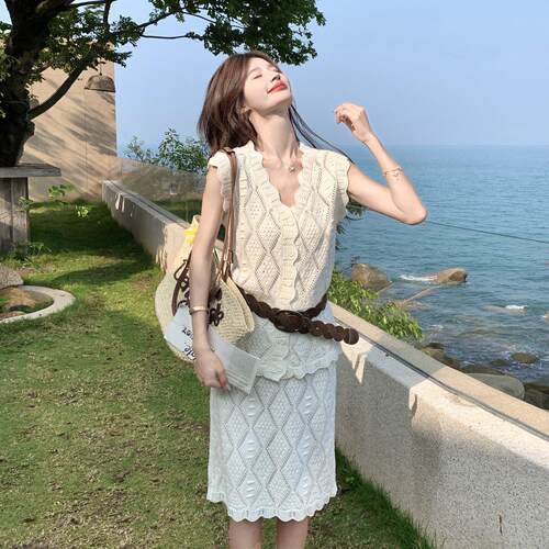 氛米套白色温柔风围感镂空针织C086-265装女夏两季新款上衣短半裙