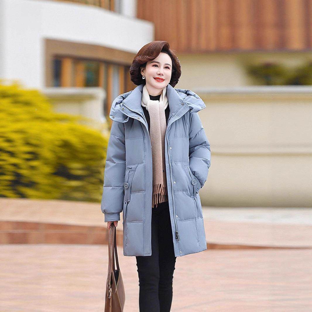 中8309年妈妈款羽绒服女冬装中长绒加厚中老年女羽帽连保暖外套防