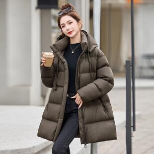 女式羽绒服冬款中款绒宽长松连帽新国标新%ME8820-1白鸭外套