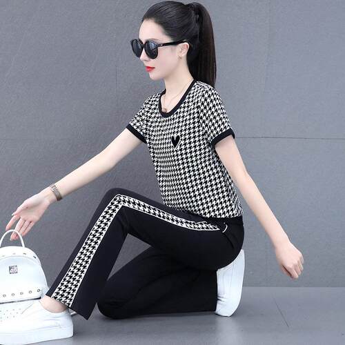 闲运动套装女洋气减龄夏季时尚圆领冰丝短两袖跑腿71161020步服阔