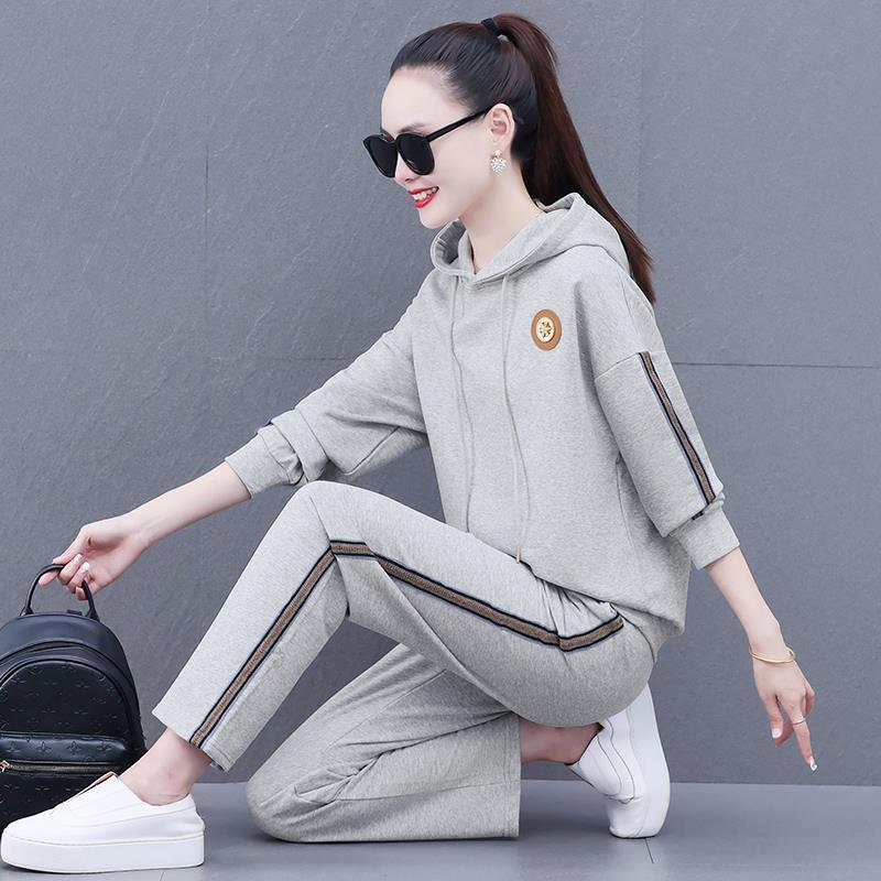 休闲运动服装品牌大全排行榜（品牌休闲服装有哪些牌子）-第2张图片-潮百科