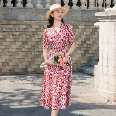 歌蒂诗【桑蚕丝】夏季专柜款高级红色印花气质V领连衣裙1E24L3084