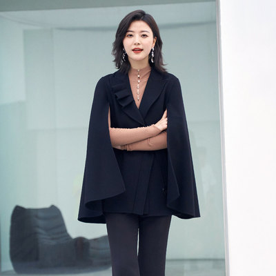 歌蒂诗春季专柜新款时尚大气收腰羊毛宽松斗篷大衣 8C34D1542