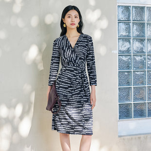 两件套连衣裙 字母印花修身 3E16L2902 时尚 歌蒂诗春专柜新款