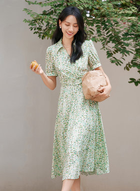 歌蒂诗【含桑蚕丝】夏专柜新款清新浅绿色V领收腰连衣裙8E25L1131
