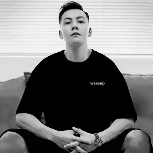 WASSUP字母短袖男女同款纯棉
