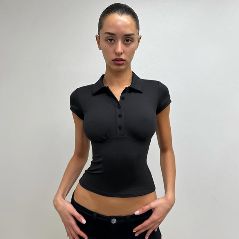 简约酷辣风纽扣polo领T恤女