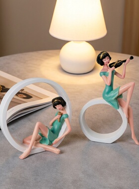 简约树脂音乐少女艺术摆件