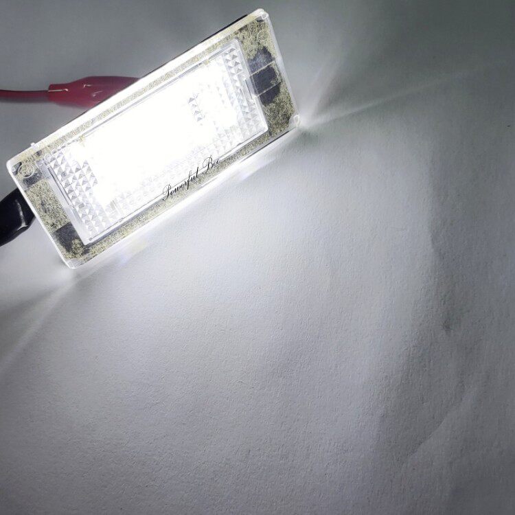 BMW 3 시리즈 E46 2D|M3 1998-2006 고휘도 LED 백색광 번호판 조명 어셈블리 수정에 적합