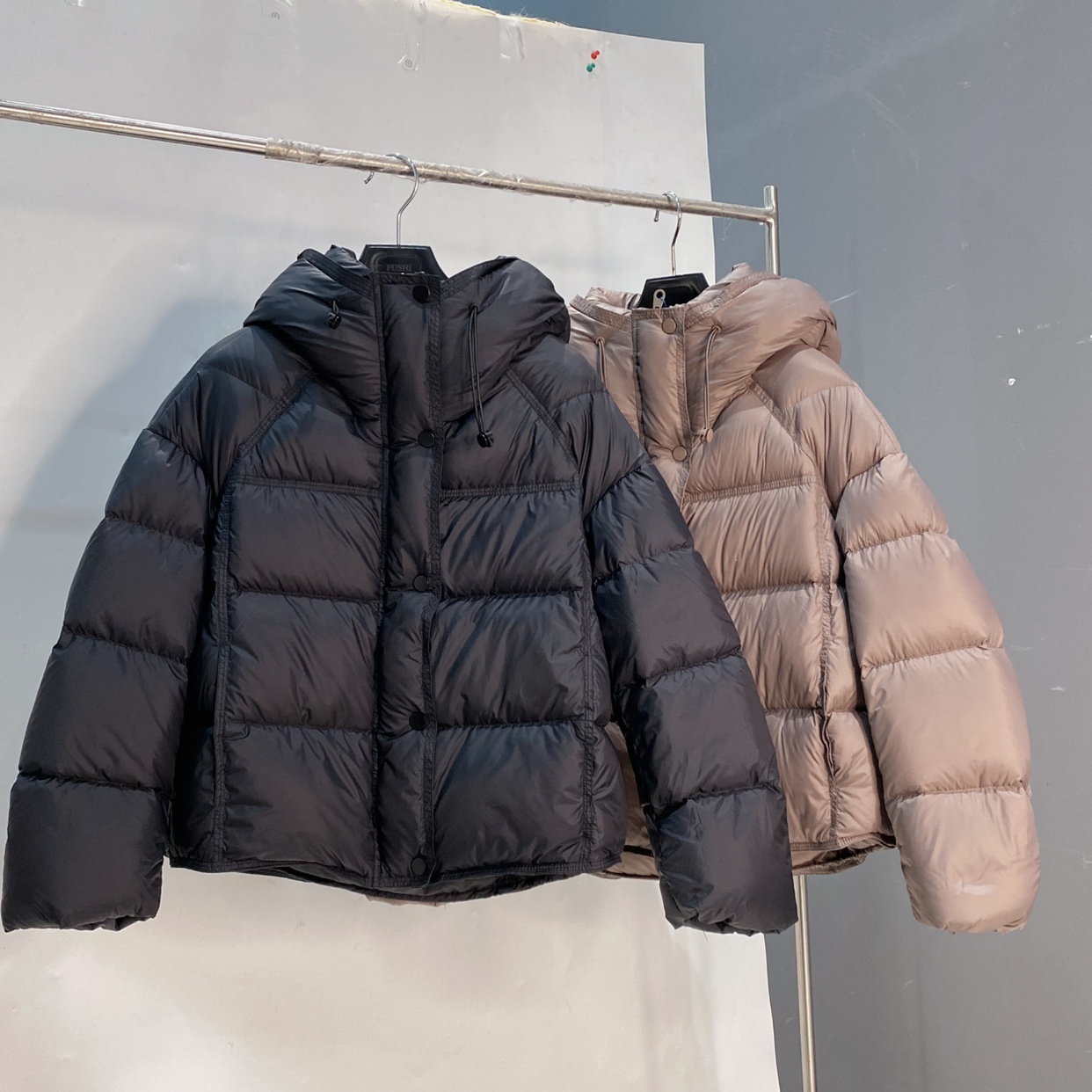 带溯源儿童冬短款新宽松加厚保暖男女童装连帽鸭绒外套TX