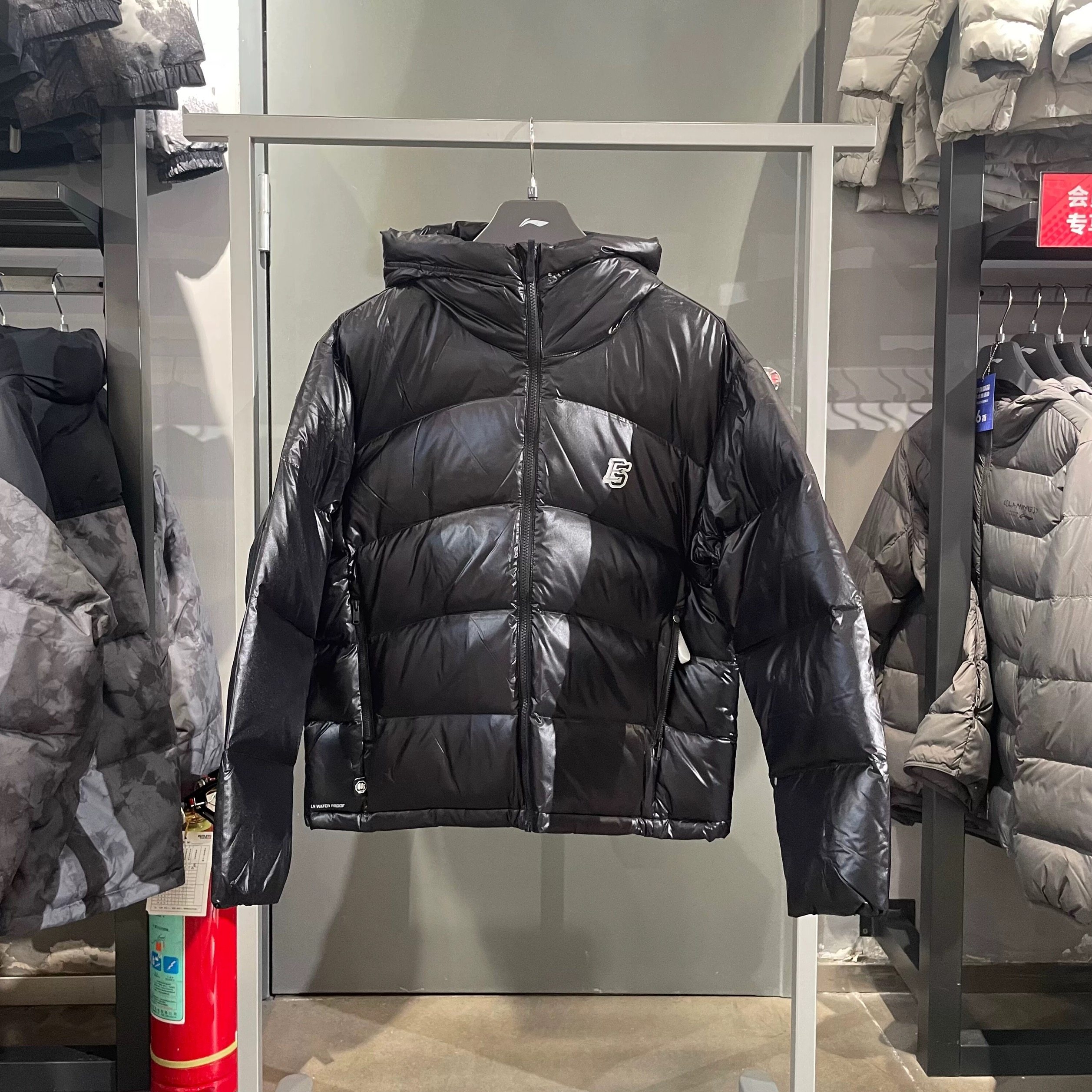 李宁短羽绒服2025冬男子篮球反伍防泼水宽松鸭绒加厚外套AYMV501