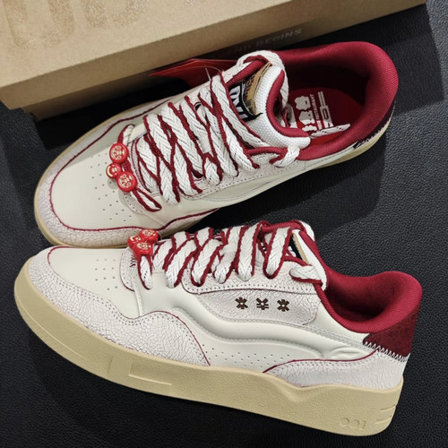 李宁休闲鞋2025春季新款男女同款回弹经典舒适运动休闲鞋AGCV019