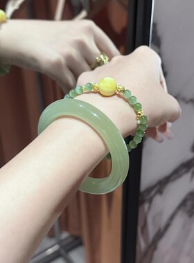 天然新疆和田玉晴水手镯女款扁条青白玉手镯浅湖水绿冰种青玉少女