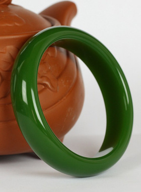 高仿新疆和田玉手镯菠菜绿玉镯子女款外蒙料碧玉手镯批子现货