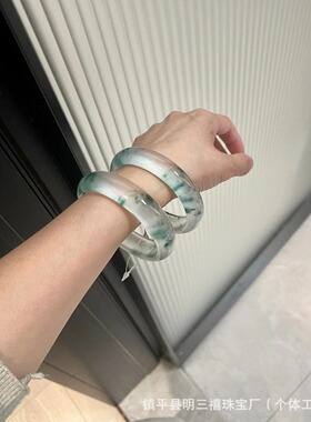 仿独龙玉冰种飘花玉石手镯石英岩玉翡翠玉镯子小红书