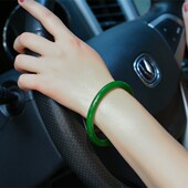 天然新疆和田玉手镯碧玉手镯女款 菠菜绿圆条玉镯少女菠菜浅绿手镯