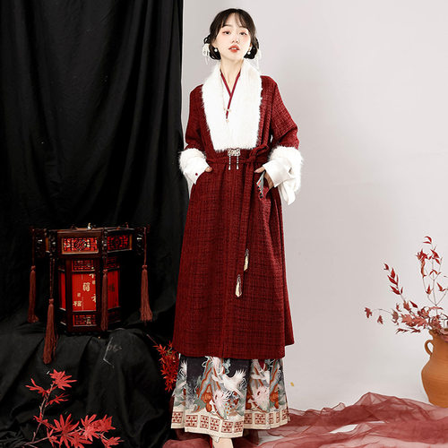 原创寻霜雪汉服女中国风汉元素大衣上衣马面裙套装8977