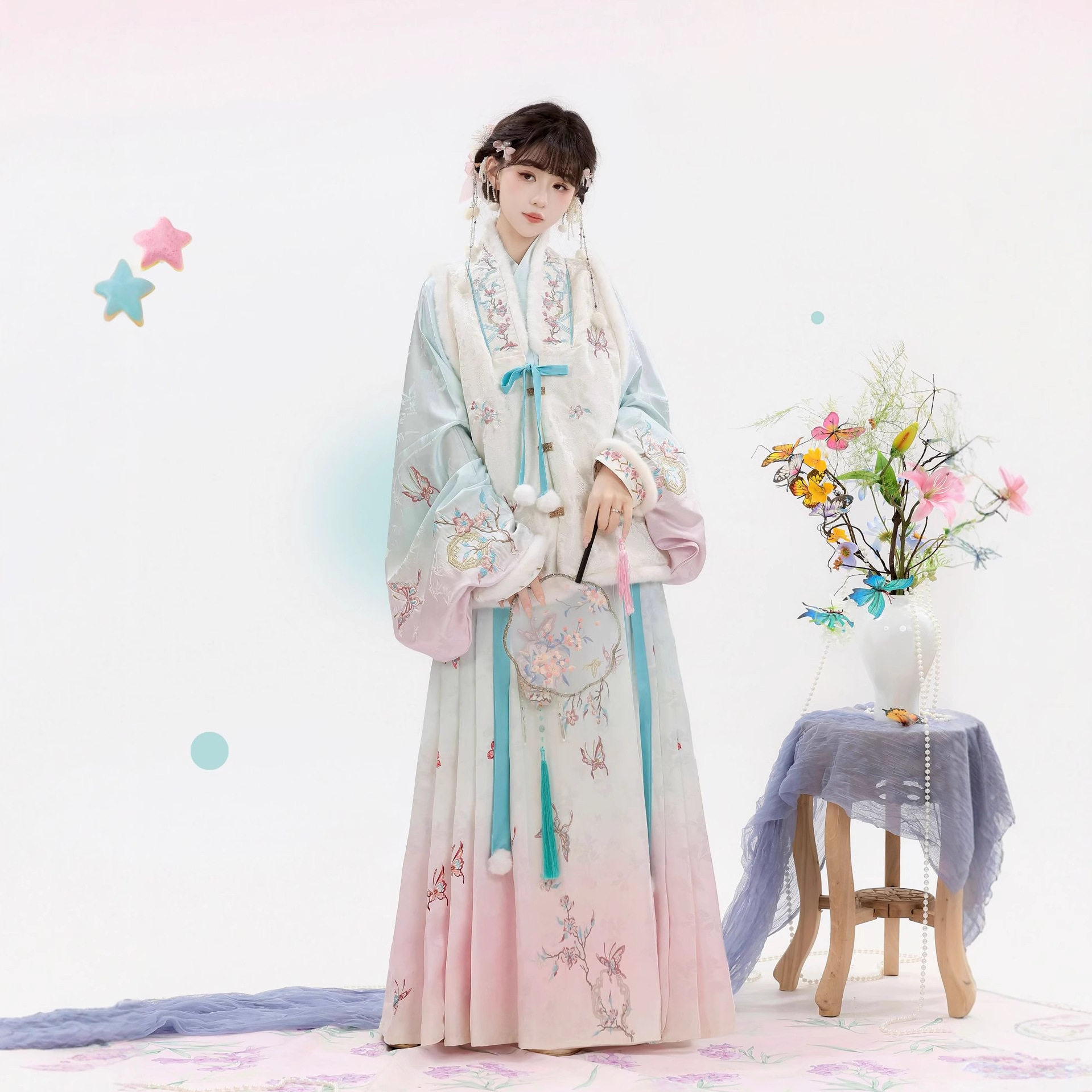 【蝶逐春信】原创汉服明制渐变刺绣加绒比甲交领马面裙三件套秋冬