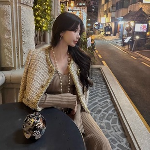 现货【鎏金浪漫】邂逅香榭丽浪漫~经典色鎏金扣羊毛香香外套