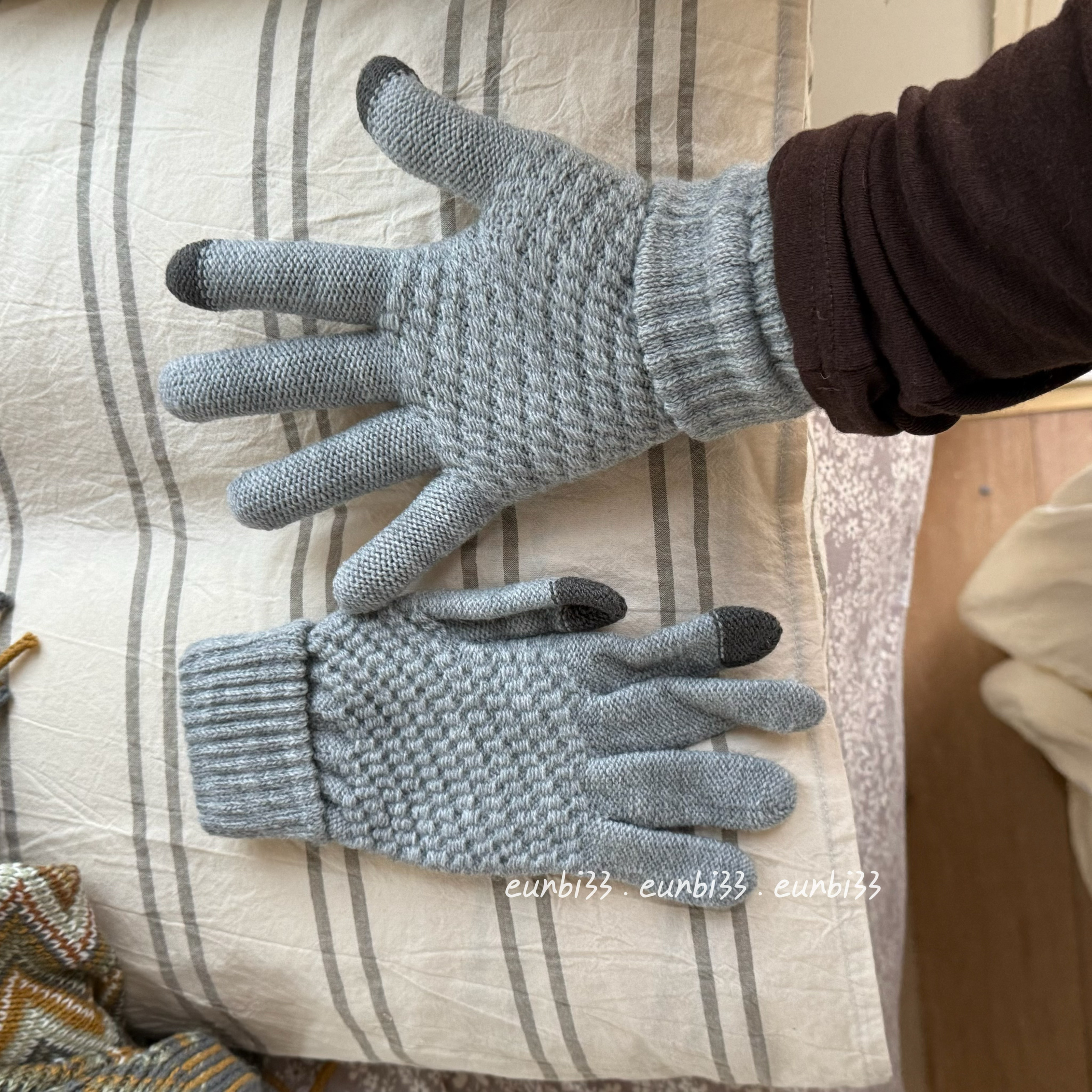 #出日本产品！性价比up常规款日常可触屏五指保暖手套手袜