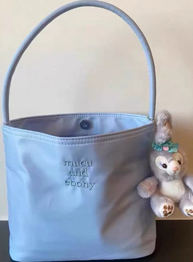 韩国小众多巴胺时尚刺绣防水尼龙百搭休闲腋下单肩水桶包托特大包