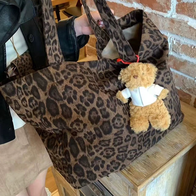 豹纹斜挎包帆布包包女款