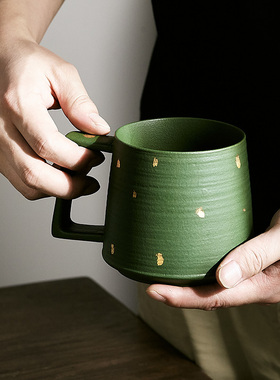 玩物志【只此青绿】大号洒金马克杯军绿色磨砂陶瓷茶水杯礼品定制