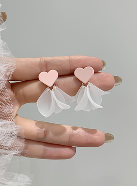 清新花瓣爱心耳钉2021年新款潮简约耳饰ins甜美耳环女耳夹无耳洞