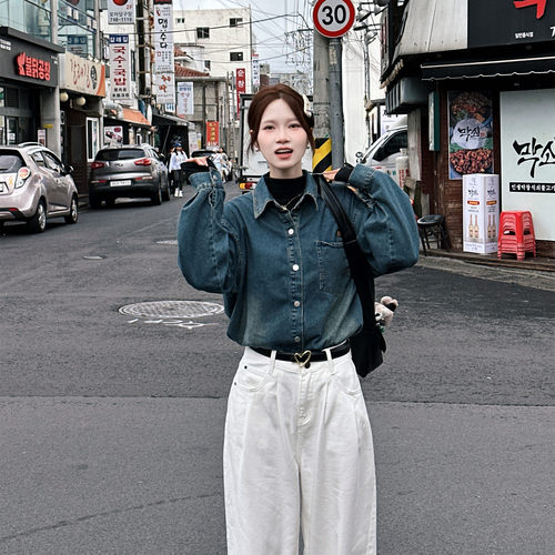牛仔百搭蓝色衬衫复古叠穿女出片秋季新款原宿ins风设计显瘦衬衣