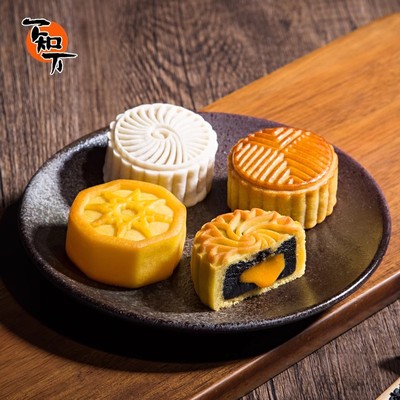 一知万流心奶黄月饼黑松露蛋黄莲蓉红豆沙黑芝麻广式小月饼中秋礼