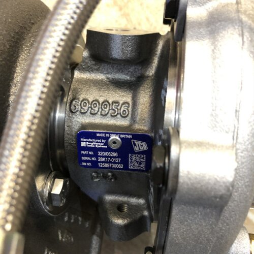 JCB杰西博320/06296挖掘机博格华纳涡轮增压器 机12589700062