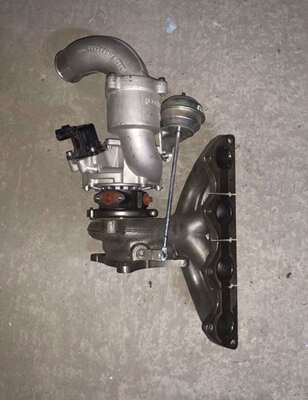 福田萨瓦纳2.0T 宝沃BX72.0 T pu10000698涡轮增压器 BWE420A