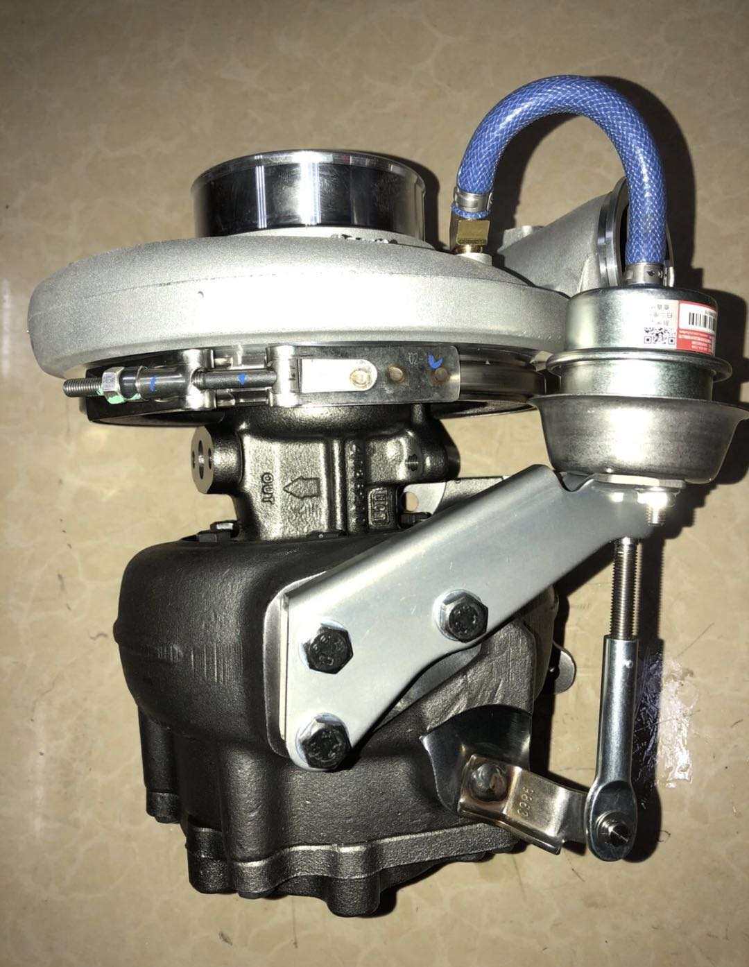 重汽曼d26发动机mc13=202v09100-7826-1=豪沃t7-440马力400马力