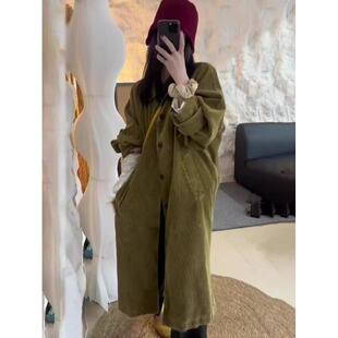 秋冬季新款法式高级小众设计感大码胖MM炒色复古灯芯绒风衣外套女