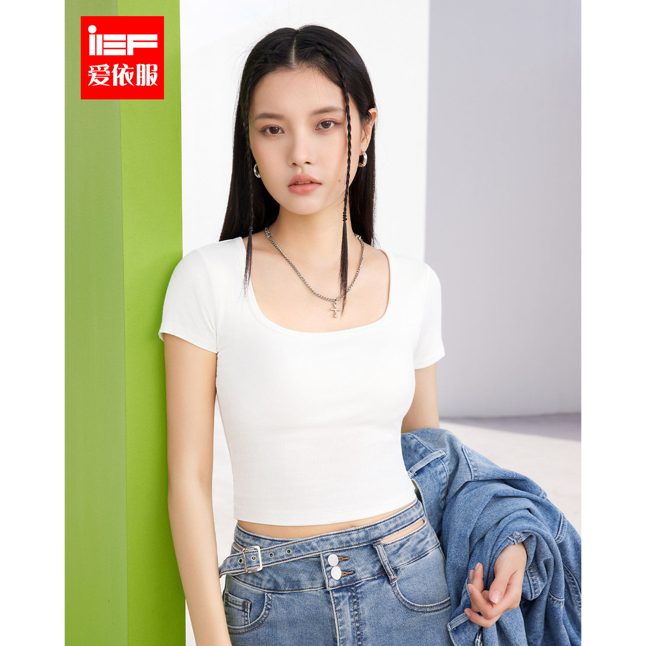 IEF/爱依服裹胸女一体免穿文胸上衣2023春季新款贴身内搭T恤怎么看?